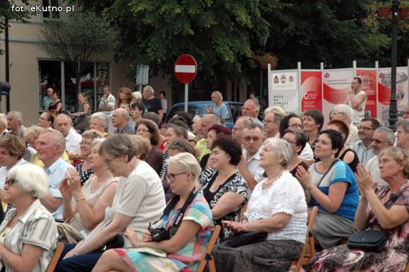 Krzepiące melodie polskiej ziemi rozbrzmiały w centrum Kutna