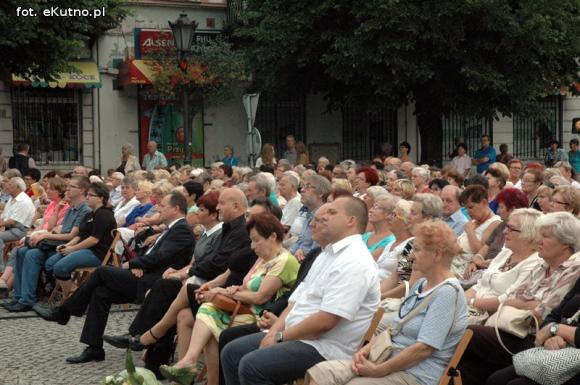 Krzepiące melodie polskiej ziemi rozbrzmiały w centrum Kutna