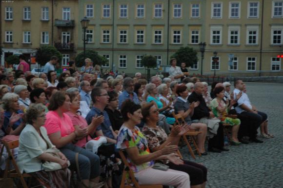 Krzepiące melodie polskiej ziemi rozbrzmiały w centrum Kutna