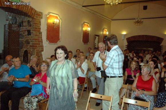 Trzeba po prostu kochać śpiew. Spotkanie z gwiazdą Izabelą Kłosińską