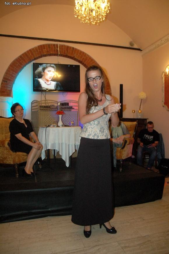 Trzeba po prostu kochać śpiew. Spotkanie z gwiazdą Izabelą Kłosińską