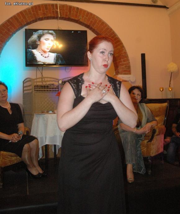 Trzeba po prostu kochać śpiew. Spotkanie z gwiazdą Izabelą Kłosińską