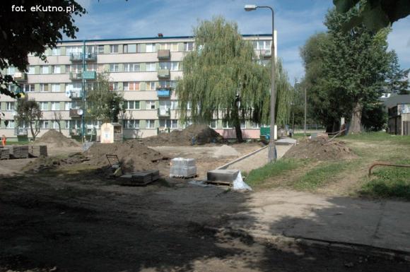 Czytelnicy piszą: Kutnowskie osiedla zmieniają się na plus