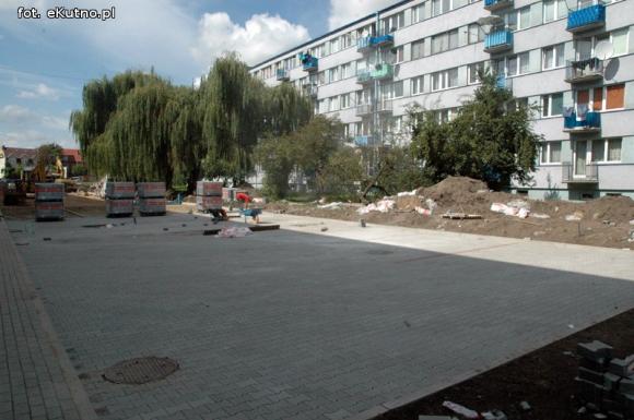 Czytelnicy piszą: Kutnowskie osiedla zmieniają się na plus