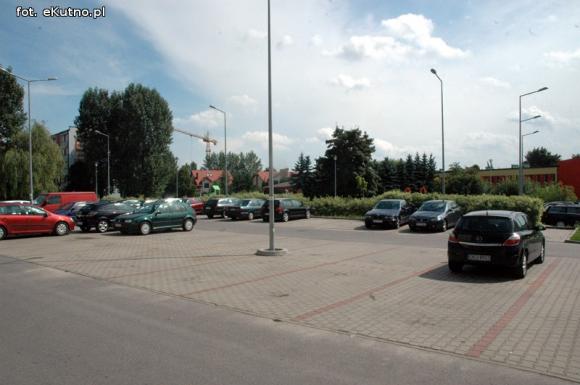 Czytelnicy piszą: Kutnowskie osiedla zmieniają się na plus