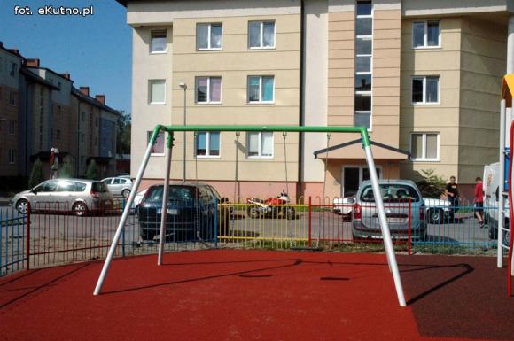 Plac zabaw XXI wieku na osiedlu Szymanowskiego