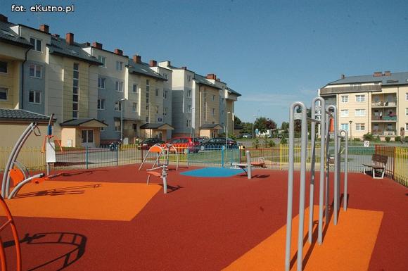 Plac zabaw XXI wieku na osiedlu Szymanowskiego