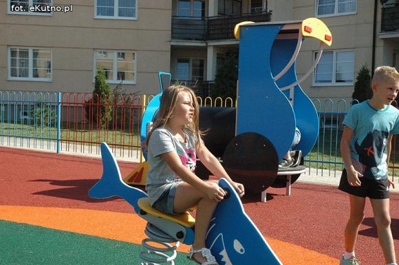 Plac zabaw XXI wieku na osiedlu Szymanowskiego
