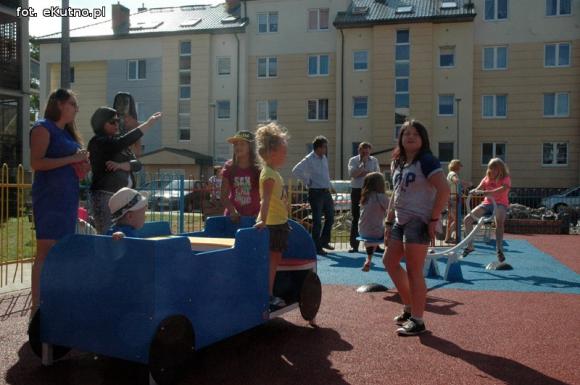 Plac zabaw XXI wieku na osiedlu Szymanowskiego