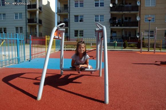 Plac zabaw XXI wieku na osiedlu Szymanowskiego