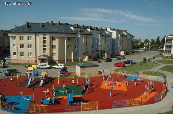 Plac zabaw XXI wieku na osiedlu Szymanowskiego
