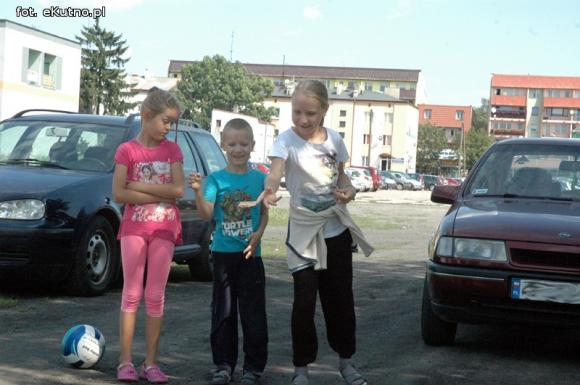 Dzieci doskonale bawią się na wakacjach w Kutnie
