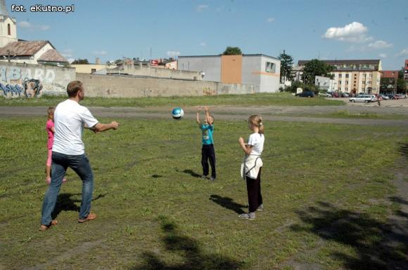 Dzieci doskonale bawią się na wakacjach w Kutnie