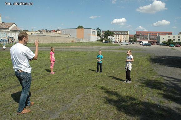 Dzieci doskonale bawią się na wakacjach w Kutnie