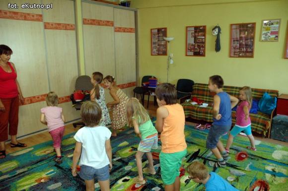 Dzieci doskonale bawią się na wakacjach w Kutnie