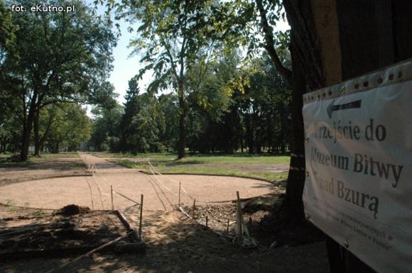 Przyrodnicza perła województwa łódzkiego? Rewitalizacja parku i kontrowersje