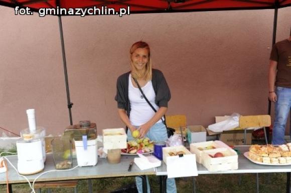 Happening Kochajmy polskie jabłka w Żychlinie