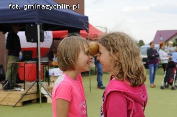 Happening Kochajmy polskie jabłka w Żychlinie