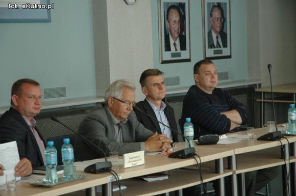 Co władze samorządowe zrobiły w sprawie afery w Aquaparku Kutno?