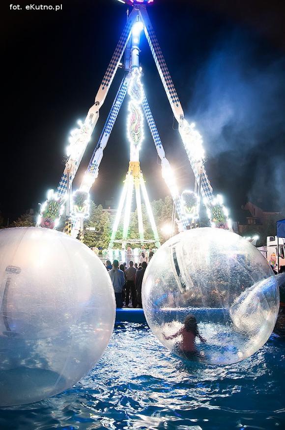 Atrakcje 40. Święta Róży: Szaleństwa w lunaparku