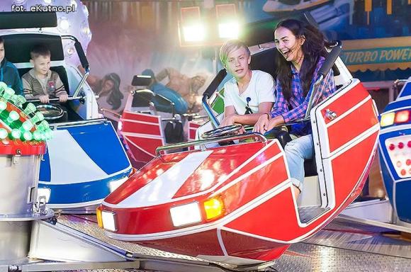 Atrakcje 40. Święta Róży: Szaleństwa w lunaparku