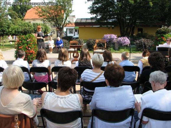 Czytali fragmenty Trylogii w Krośniewicach