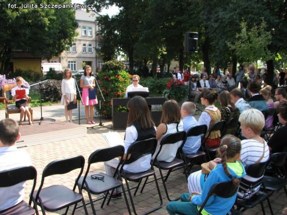 Czytali fragmenty Trylogii w Krośniewicach