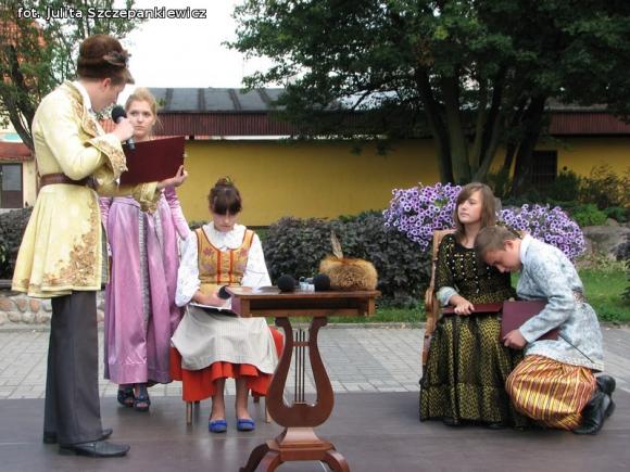 Czytali fragmenty Trylogii w Krośniewicach