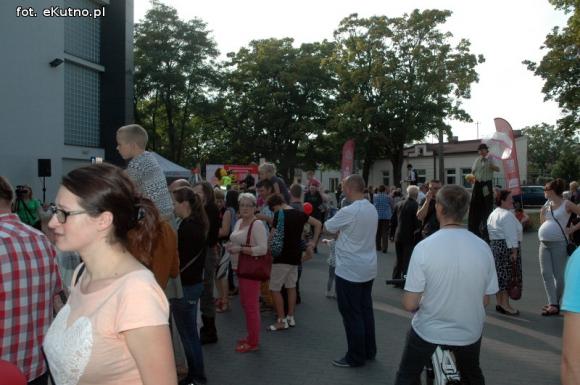 Zbigniew Bródka nagradzał kutnian w akcji Bezpieczny Dom
