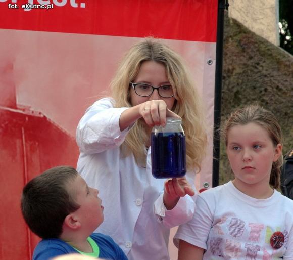 Zbigniew Bródka nagradzał kutnian w akcji Bezpieczny Dom