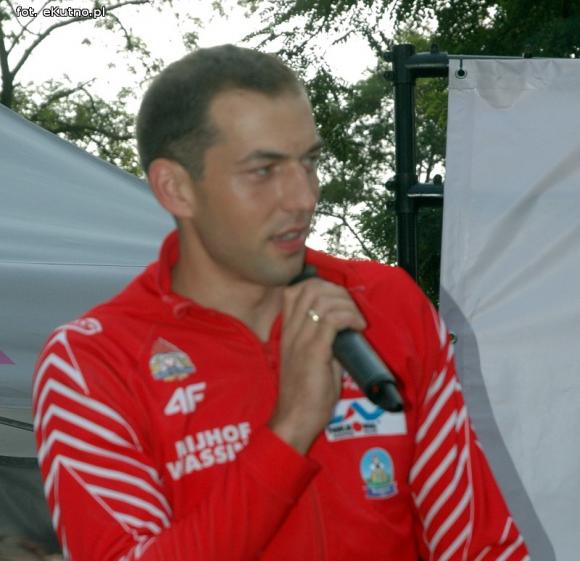 Zbigniew Bródka nagradzał kutnian w akcji Bezpieczny Dom