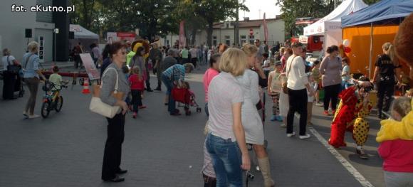 Zbigniew Bródka nagradzał kutnian w akcji Bezpieczny Dom