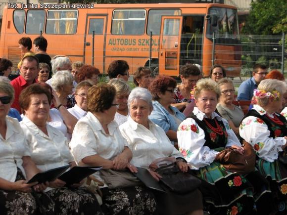  Festyn rodzinny i przegląd folklorystyczny w Krośniewicach