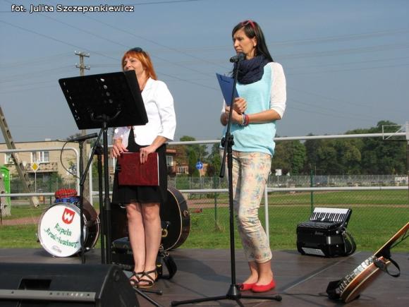  Festyn rodzinny i przegląd folklorystyczny w Krośniewicach