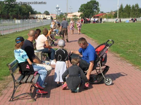  Festyn rodzinny i przegląd folklorystyczny w Krośniewicach