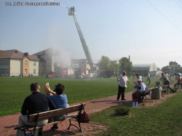  Festyn rodzinny i przegląd folklorystyczny w Krośniewicach