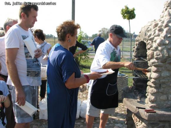  Festyn rodzinny i przegląd folklorystyczny w Krośniewicach