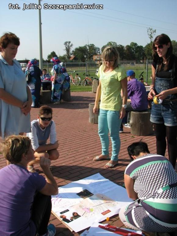  Festyn rodzinny i przegląd folklorystyczny w Krośniewicach