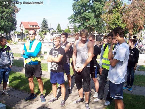 Uczniowie udali się śladami Bohaterów Września 1939