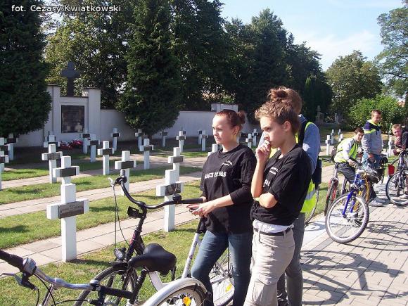 Uczniowie udali się śladami Bohaterów Września 1939