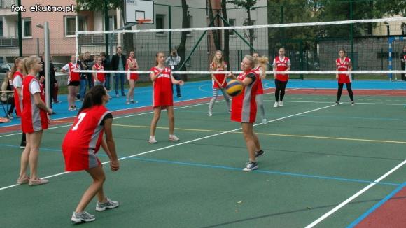 Otwarcie boiska przy I Liceum Ogólnokształcącym w Kutnie