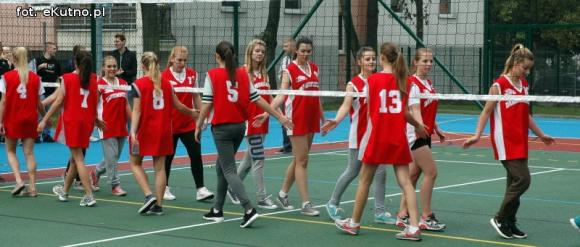 Otwarcie boiska przy I Liceum Ogólnokształcącym w Kutnie