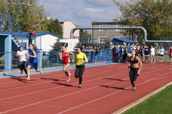 Podwójne zwycięstwo Staszica w Lidze LA