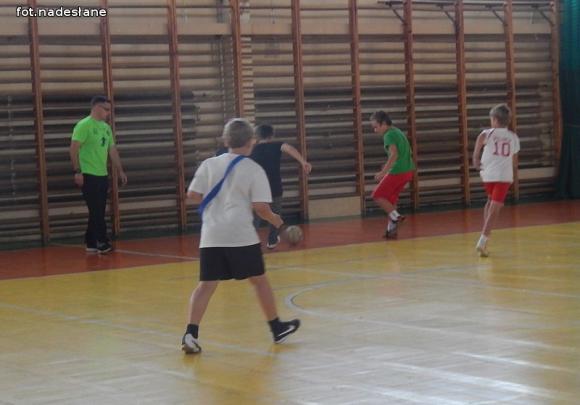 Biwak integracyjny czwartych klas w 