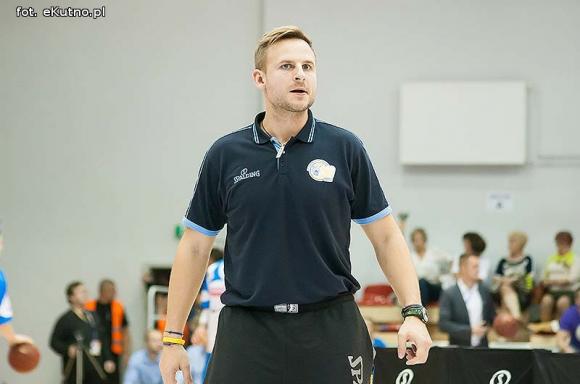 Pierwsze zwycięstwo kutnowskich koszykarzy w Tauron Basket Lidze