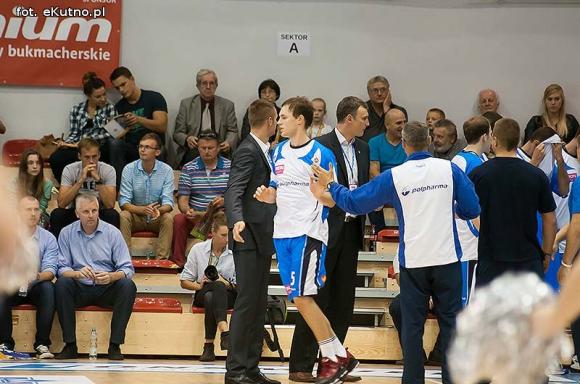 Pierwsze zwycięstwo kutnowskich koszykarzy w Tauron Basket Lidze