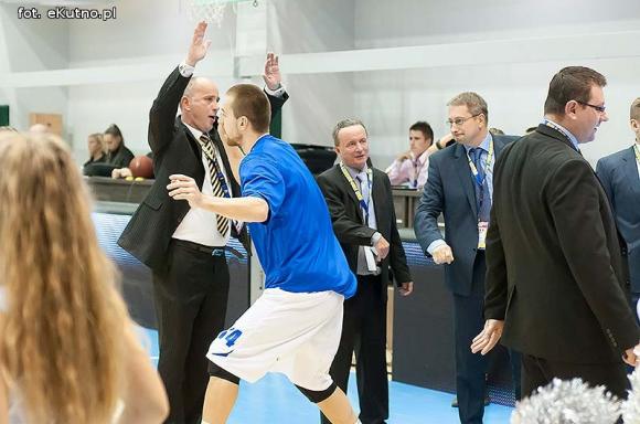 Pierwsze zwycięstwo kutnowskich koszykarzy w Tauron Basket Lidze