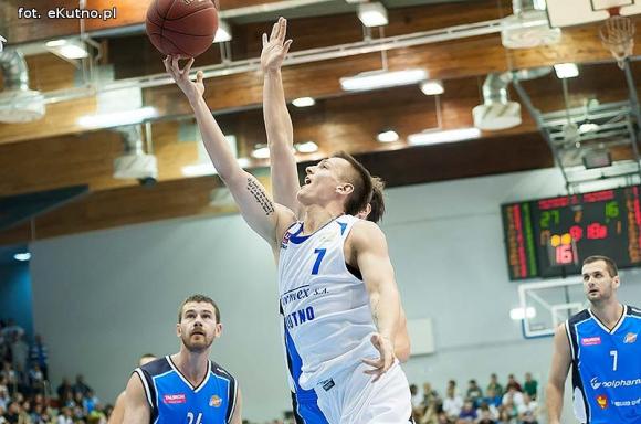 Pierwsze zwycięstwo kutnowskich koszykarzy w Tauron Basket Lidze