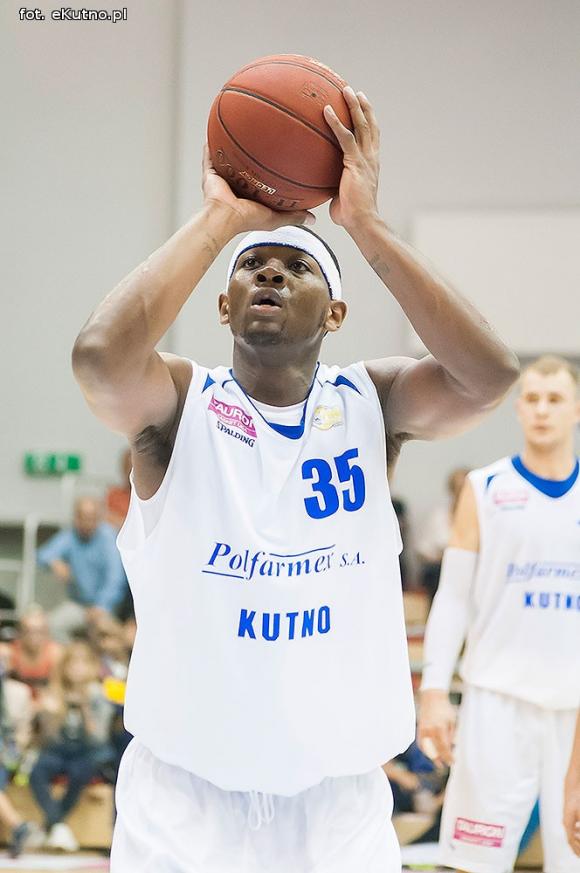 Pierwsze zwycięstwo kutnowskich koszykarzy w Tauron Basket Lidze