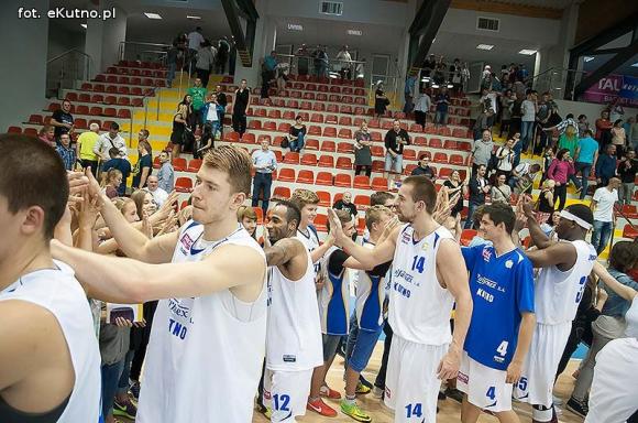 Pierwsze zwycięstwo kutnowskich koszykarzy w Tauron Basket Lidze